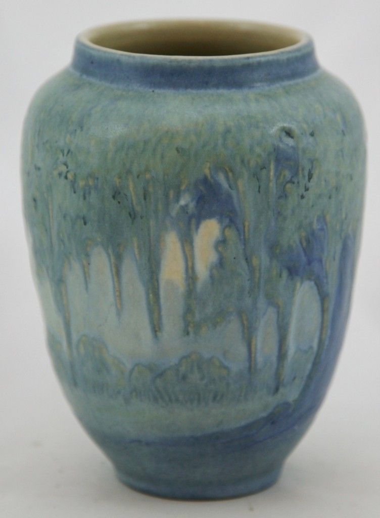   COLLEGE 6 5 DRIPPY MOON MOSS VASE 1923 BY ANNA FRANCES SIMPSON MINT