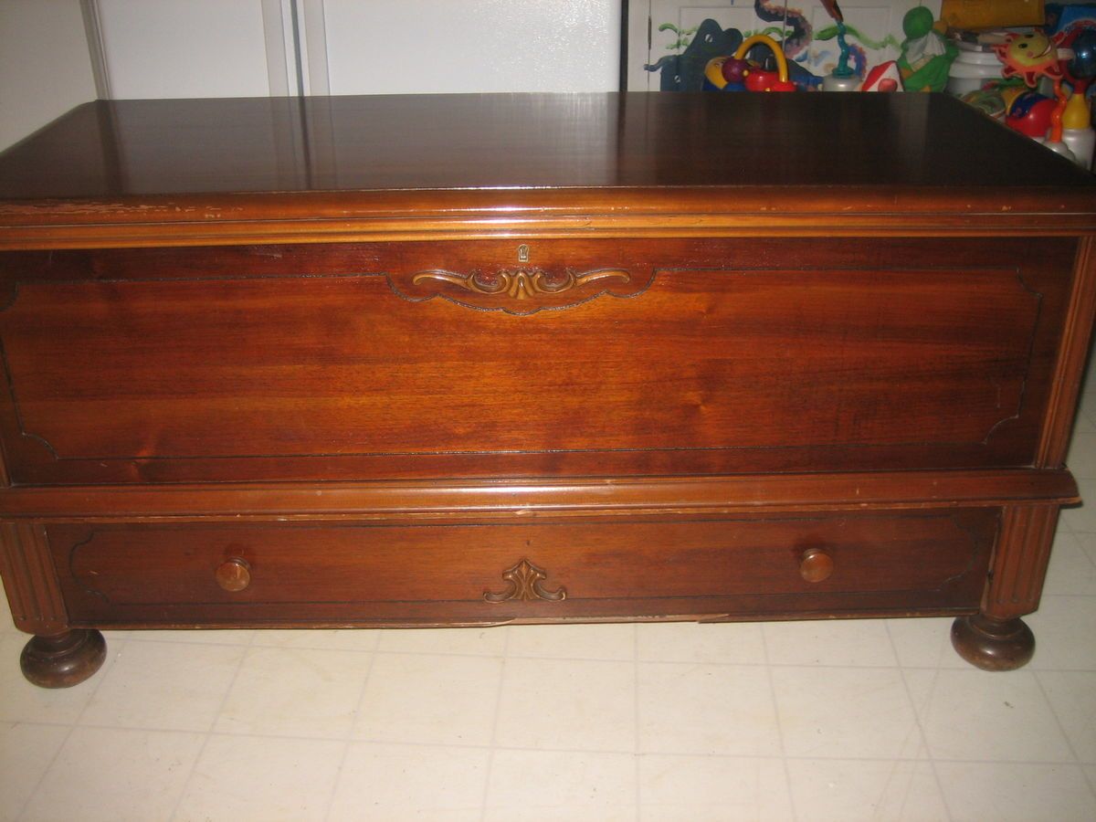 Antique Solid Cedar Hope Chest West Branch Novelty CO Milton PA