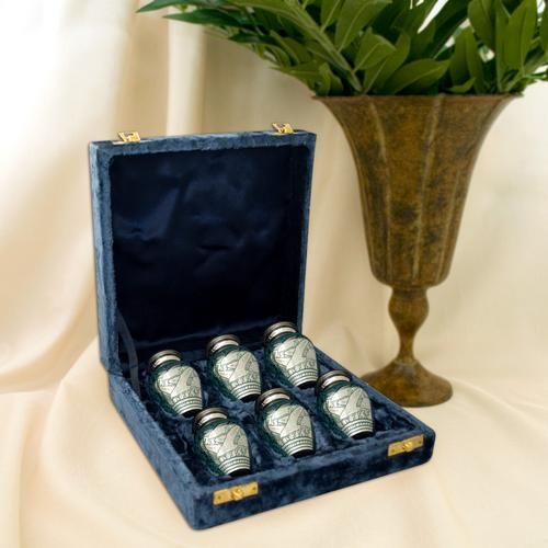 Going Home Brass Keepsake Cremation Urns   6 Pack   