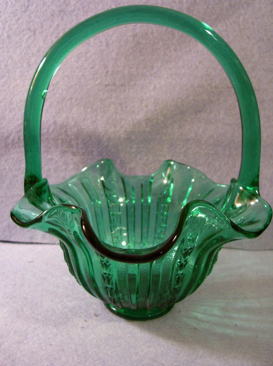 Vintage Fenton Old Virginia FOREST Green Glass Tulip Design Handled