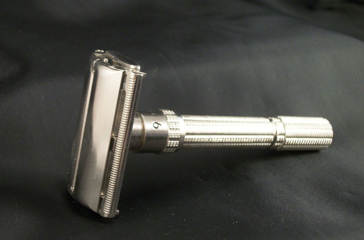 Gillette Double Edge Safety Razor Slim Adjustable K 1 1965