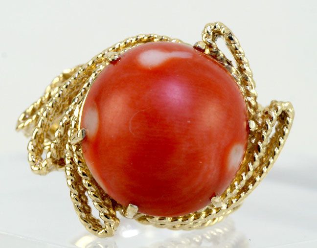  Natural Coral Cabochon 14k Yellow Gold Ornate Rope Ring Bargain