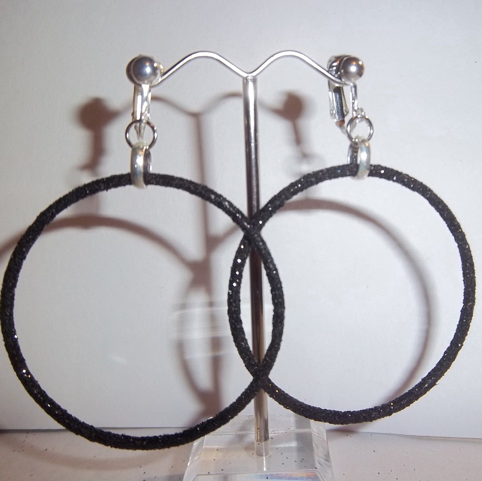 Clip on 2 Black Glitter Thin Non Pierced Hoop Earrings J343 Juicebox