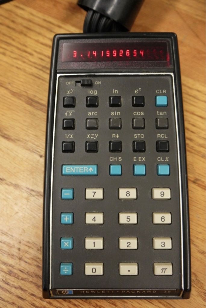 Hewlett Packard HP 35 Vintage Pocket Scientific Calculator