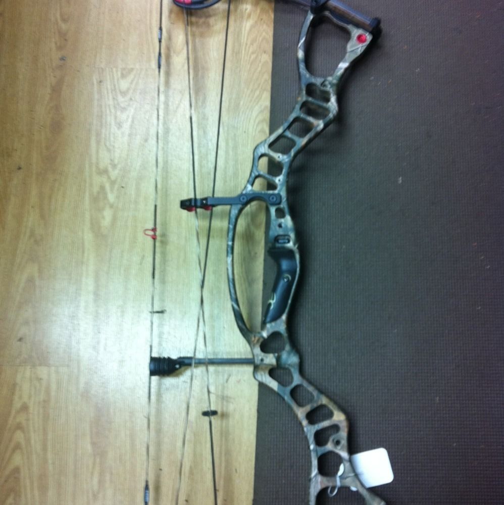 Hoyt Vector 35