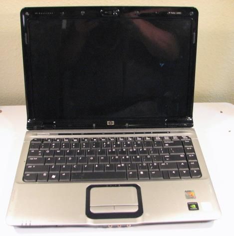 HP Pavilion DV2000 Entertainment Laptop PC for Parts or Repair