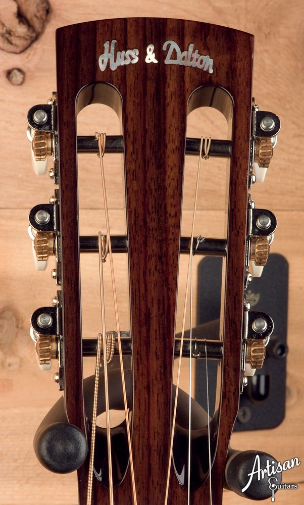 Huss and Dalton 00 SP Englemann Spruce Indian Rosewood