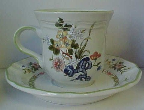 Mikasa Imari Bouquet Cup Saucer Set s Nice