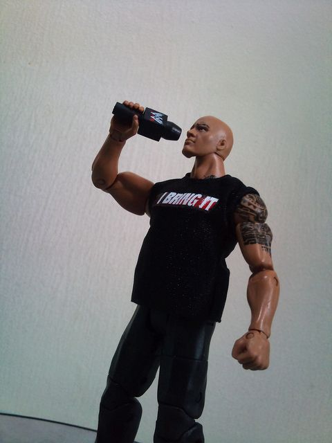 THE ROCK (DWAYNE JOHNSON) ROAD TO WRESTLEMANIA 27 ELITE EXCLUSIVE WWE