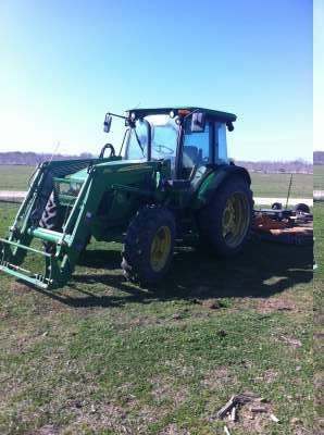 2009 John Deere 5105M Tractor