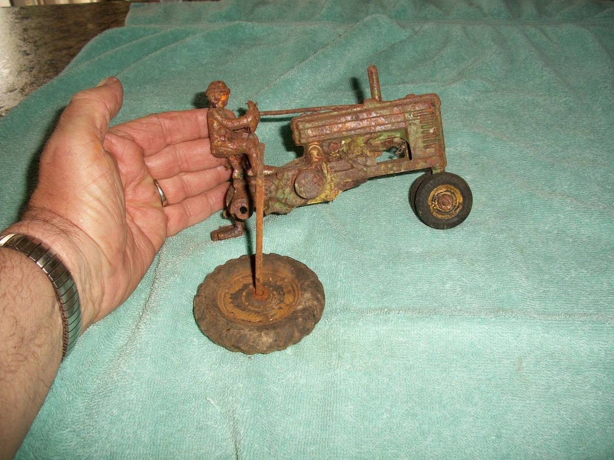 John Deere Tractor Ready to Restore  