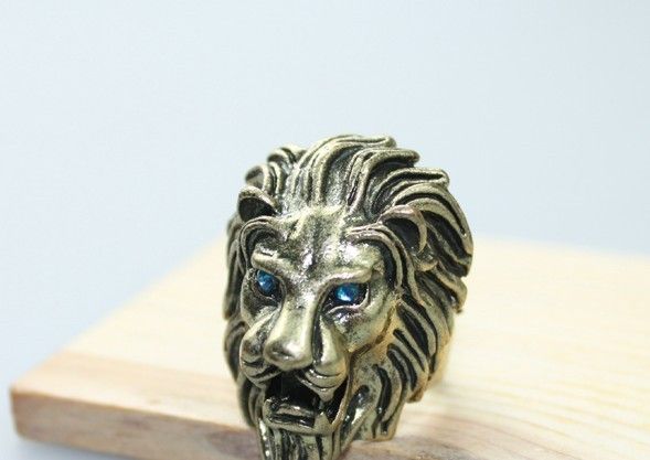 Mens Retro Jovian Leo Lion King Blue Eyes Lion Head Ring Cool New  