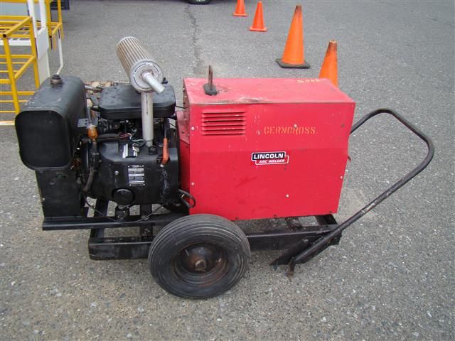 Lincoln Gasoline Arc Welder AC 225 DC 210 6  