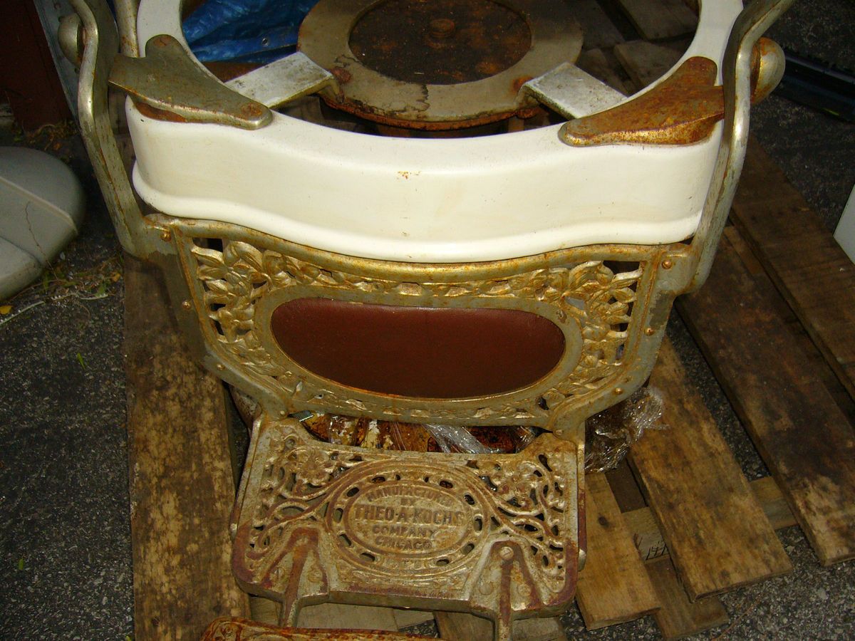 Theo Koch Barber Chair