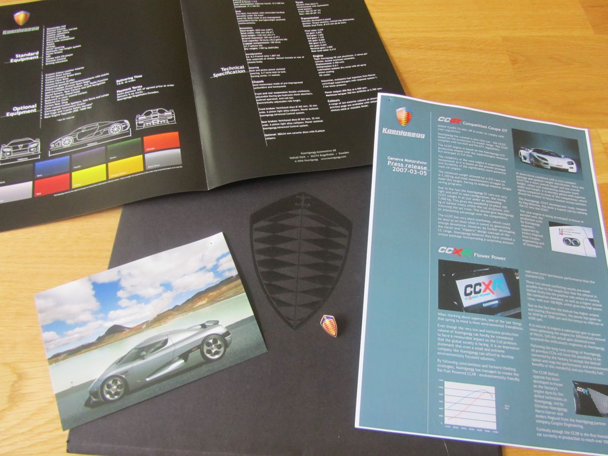 KOENIGSEGG CCX CCX R 2007 PRESTIGE PORTFOLIO BROCHURE LAPEL PIN