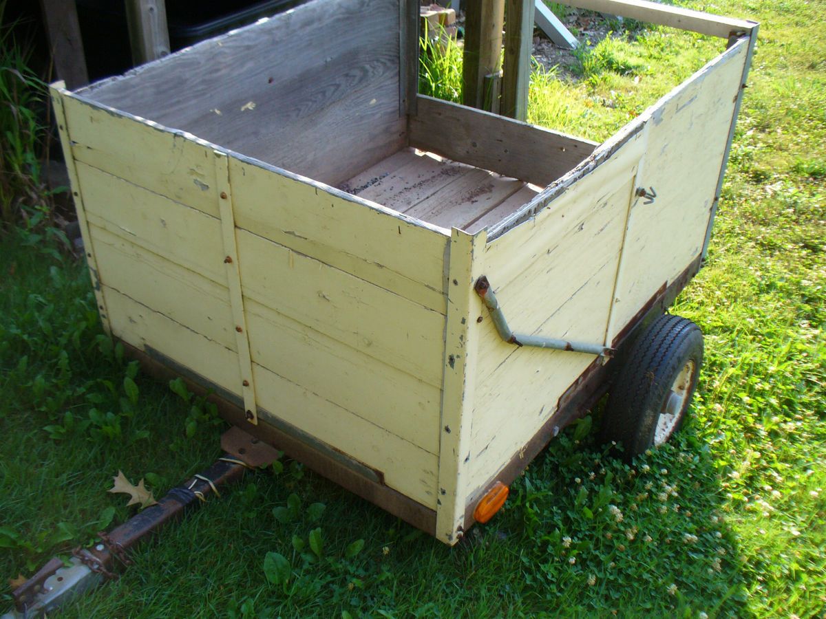 Wooden Lawn Garden Cart