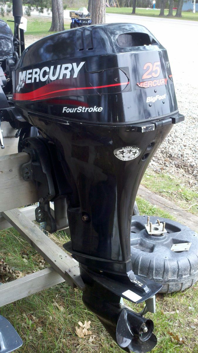 2003 25 hp Mercury Fourstroke Tiller w Electric Start and Power Trim 4