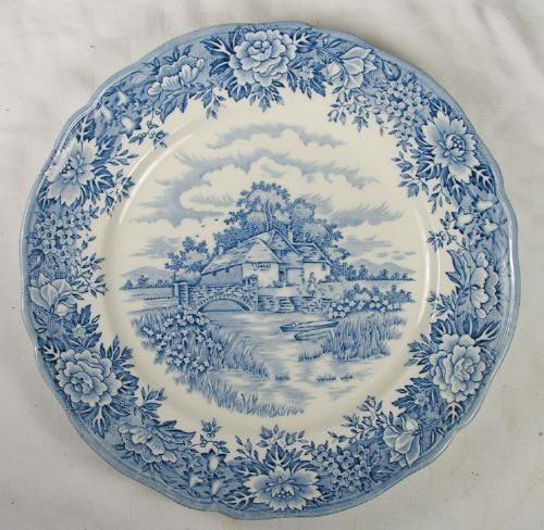 Salem English Village Old Staffordshire Dinner Plate