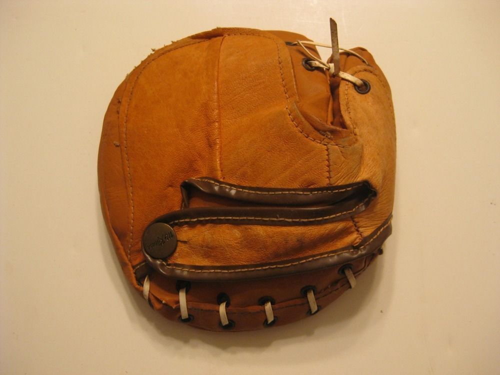 Vintage McKinnon Leather Boys League Catchers Mitt Baseball Glove