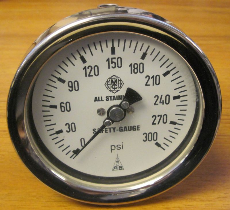 McDaniel 300 PSI Pressure Gauge 4