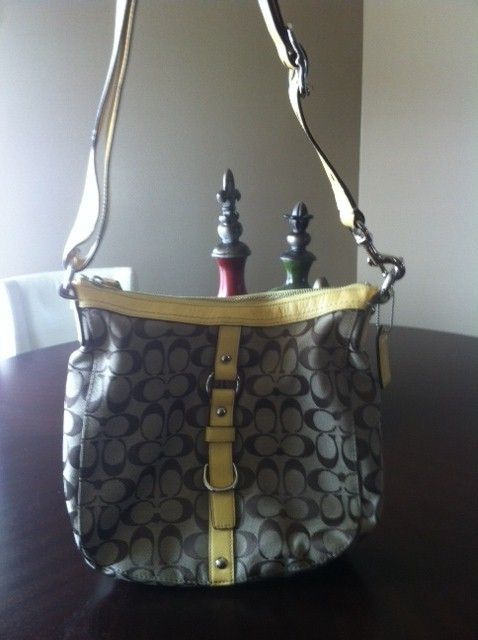 Coach Shoulder Purse Great Condition