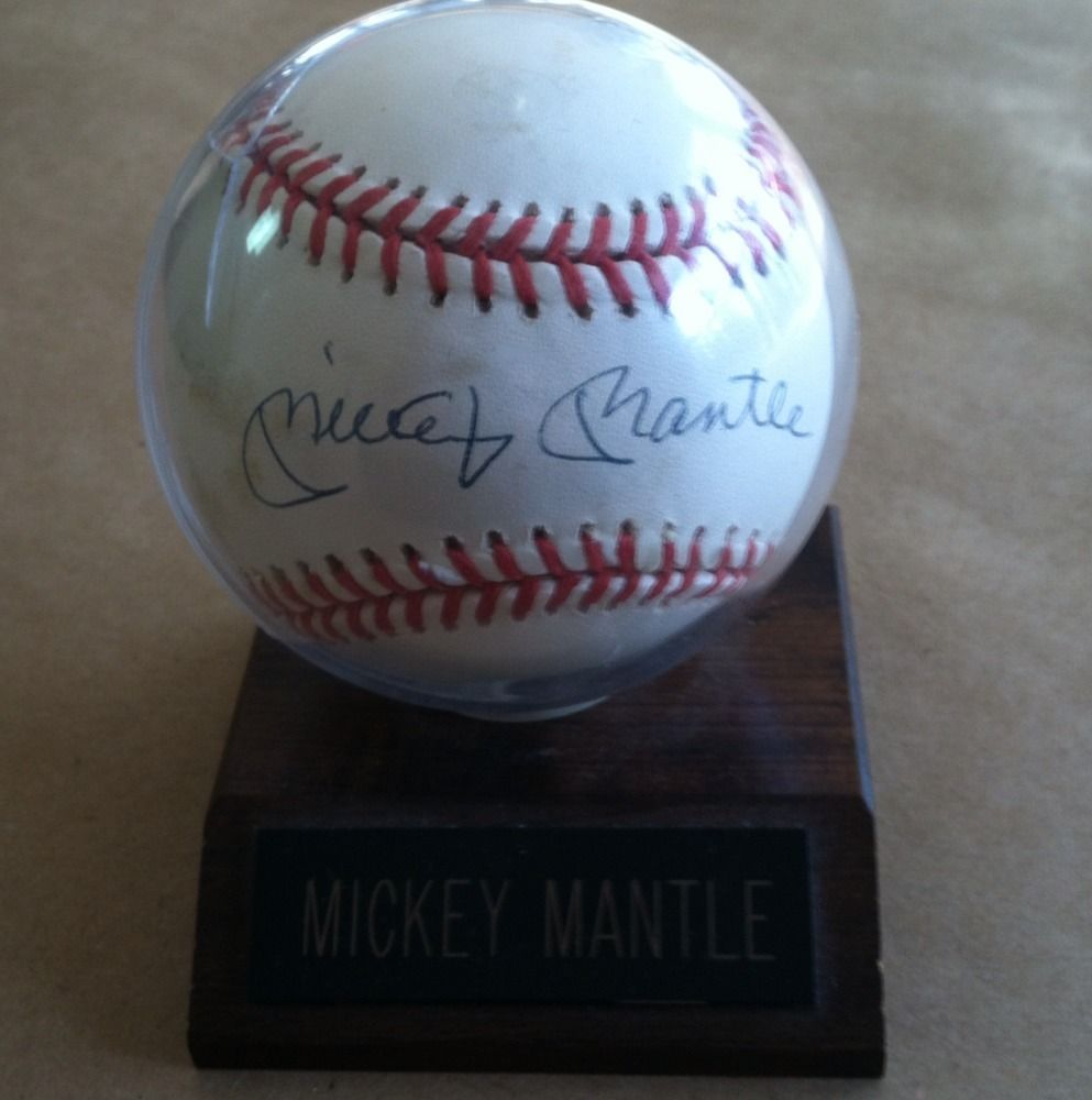 Mickey Mantle Signed Baseball