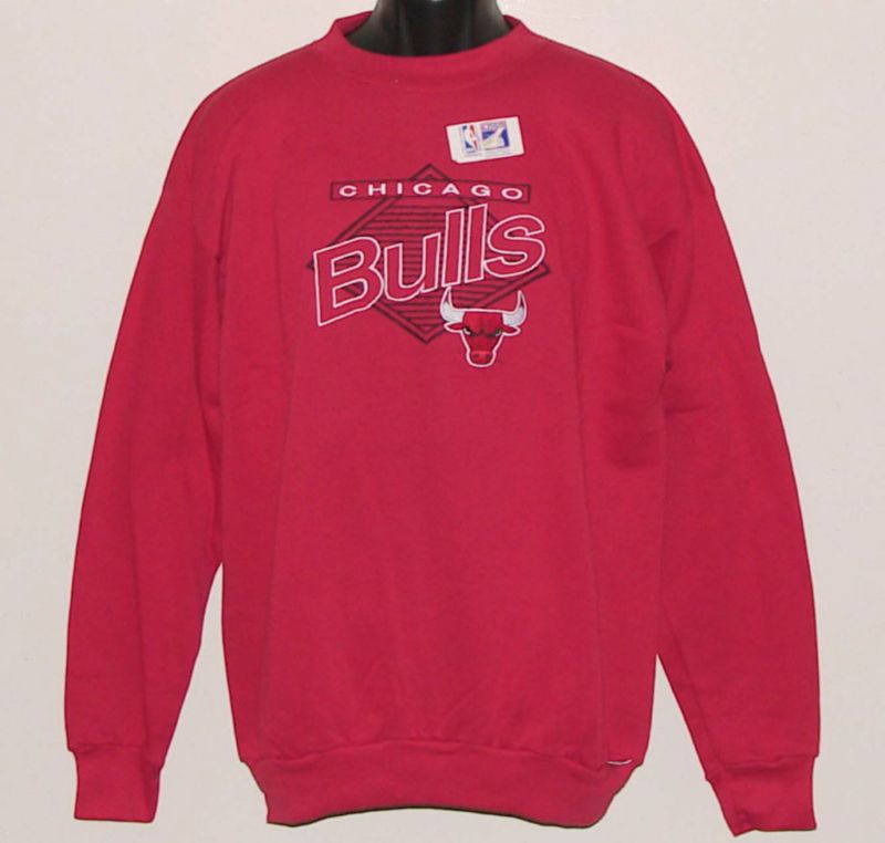 VINTAGE 90s Chicago BULLS NBA Logo7 SEWN Letters Crewneck Sweatshirt
