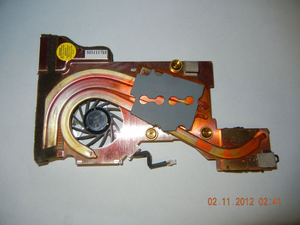 IBM T43 CPU heatsink with fan