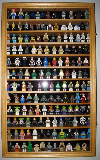 LEGO MEN / Action Figures / Disney / Minatures Display Case Wall