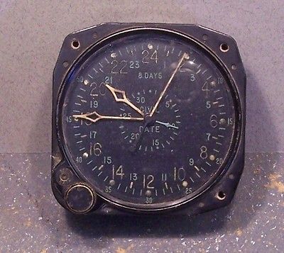 WW2 US NAVY WALTHAM CDIA AIRCRAFT CLOCK , RUNNING , ORGINAL CONDITION