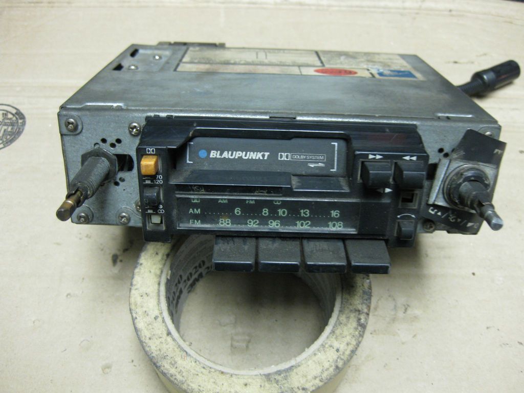 Blaupunkt AM FM Cassette Radio Model CR 2010