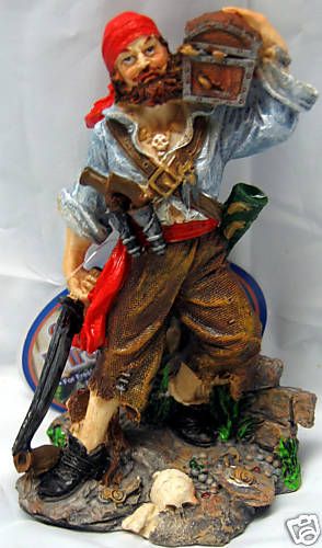 PPRR904 PIRATE W/TREASURE HUNTER AQUARIUM ORNAMENT 5H