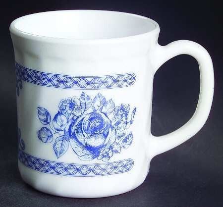 ARCOPAL CHINA HONORINE BLUE AND WHITE MUG CUP