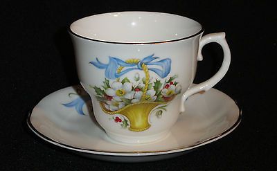 Vintage ARKLOW Ireland BONE CHINA December Christmas Rose TEA CUP