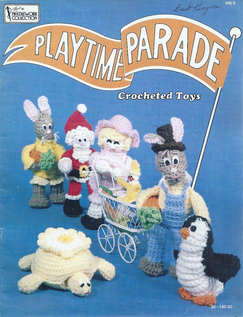 PARADE CROCHETED TOYS PATTERN BOOK   SANTA, PENGUIN, DUCK  SUE PENROD