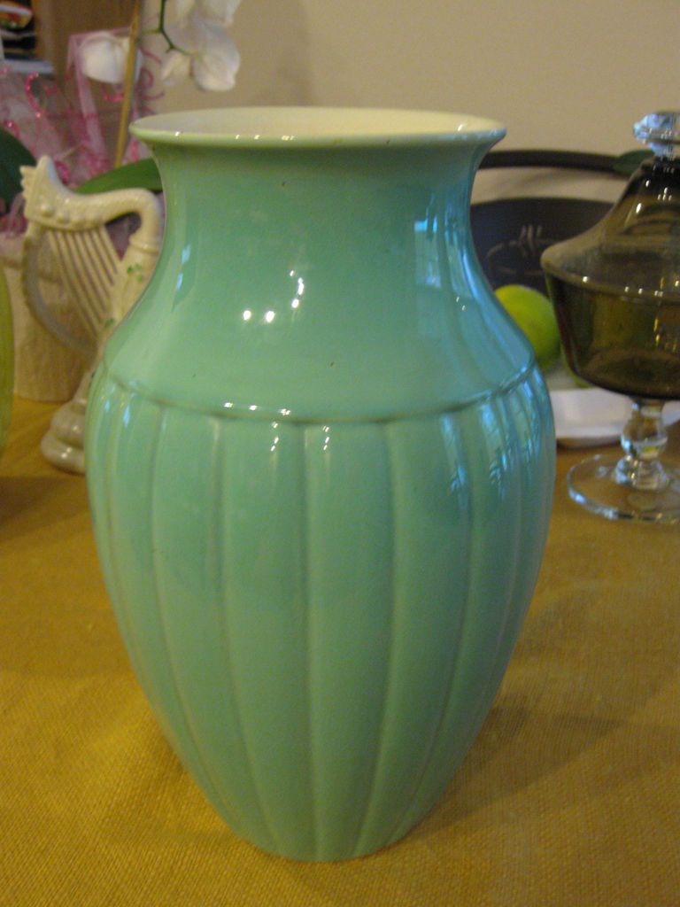 AND BOCH METTLACH MELON VASE MADE IN SAAR BASIN CA 1909   1930