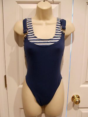 NEW/Pkg Fredericks of Hollywood 2 pc Suspender Tank & bra top