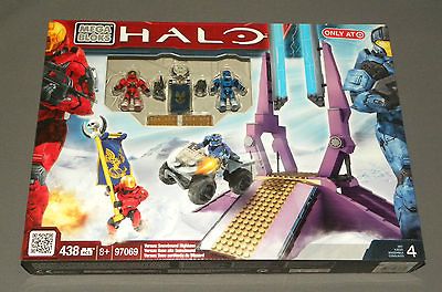 MEGA BLOKS Set 4 97069 Collectors Series HALO Versus Snowbound