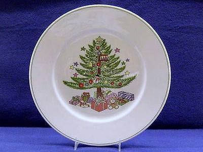 15 Pcs. Gibson Designs China Set CHRISTMAS TREE Dinner Plates, Cups