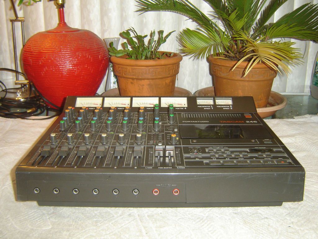 Portastudio, for Repair, Vintage Pro 4 Track Cassette Recorder, DBX