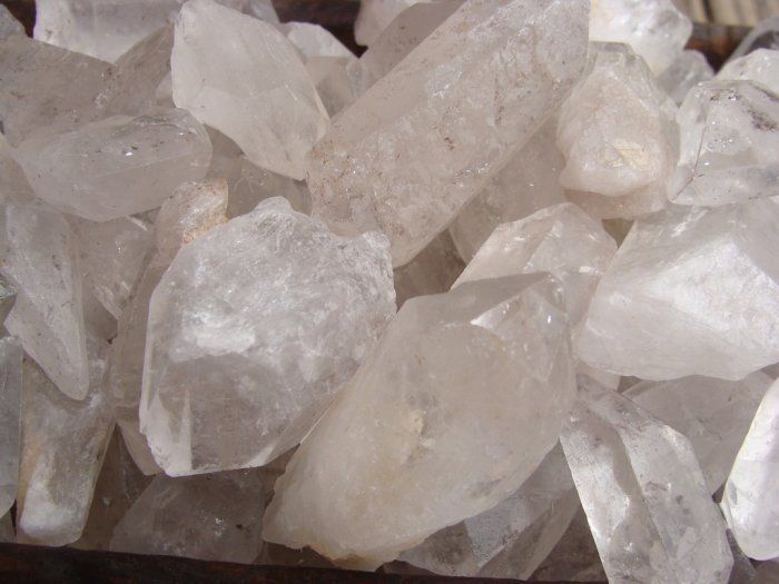 QUARTZ CRYSTAL POINTS   5 LB Lots   Healing