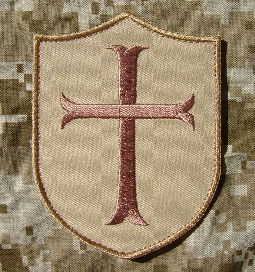 RED CROSS CRUSADER SHIELD MILITARY MILSPEC DESERT CAMO VELCRO PATCH