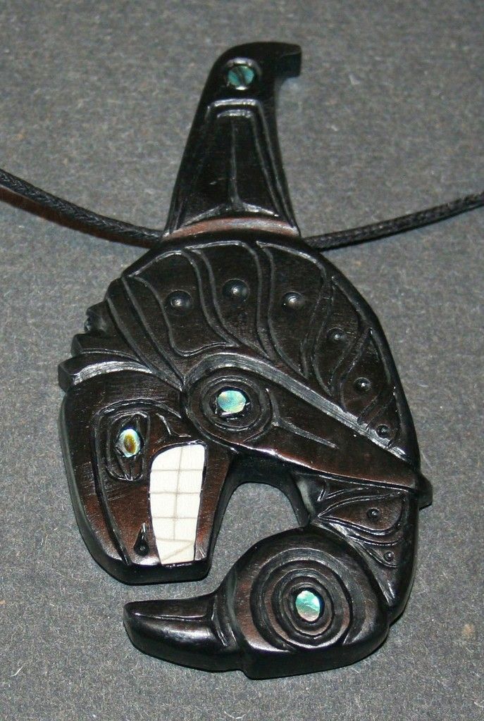 Argillite Killerwhale Pendant.Northw est Coast Carving.