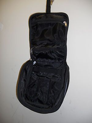 DR. KOFFER KARELIA BLACK LEATHER HANGING ZIP AROUND TOILETRY KIT