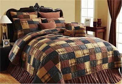 Patriotic Patch Americana Patchwork 3pc Quilt & Shams Bedding Set