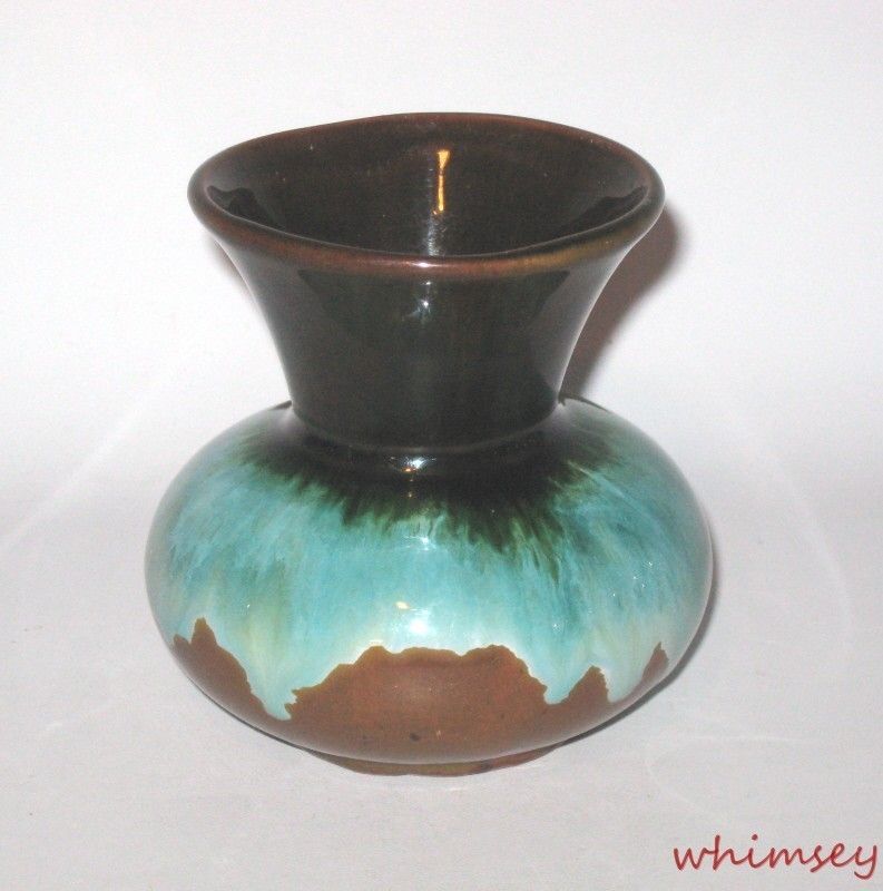 Blue Mountain Pottery Bud Vase Unusual Green Drip Glaze BMP Canada