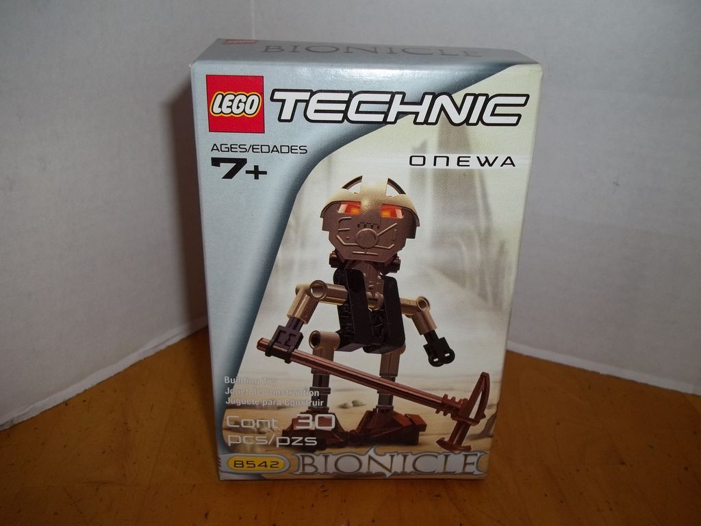 Lego 8542 Bionicle Turaga Onewa Brand New in Box