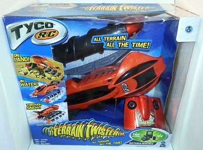 Hot Wheels Radio Control Terrain Twister Red