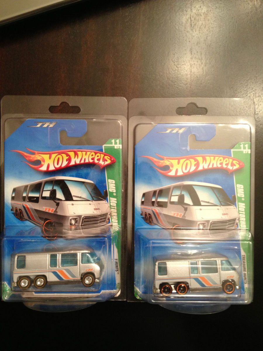 Hot Wheels 2009 Treasure Hunt #11/12 GMC Motorhome Regular & Super