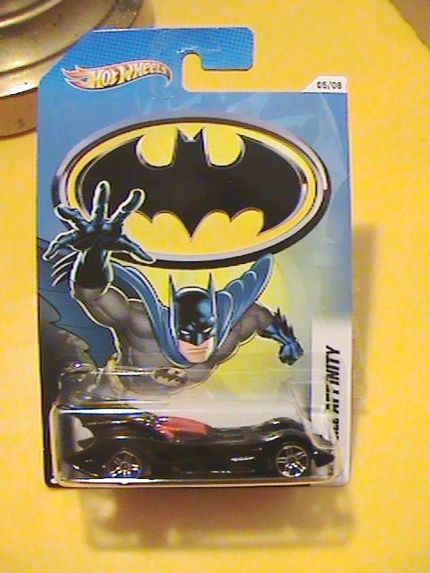 AFFINITY BATMOBILE HOT WHEELS BATMAN COMMEMORATIVE DIE CAST VEHICLE 1